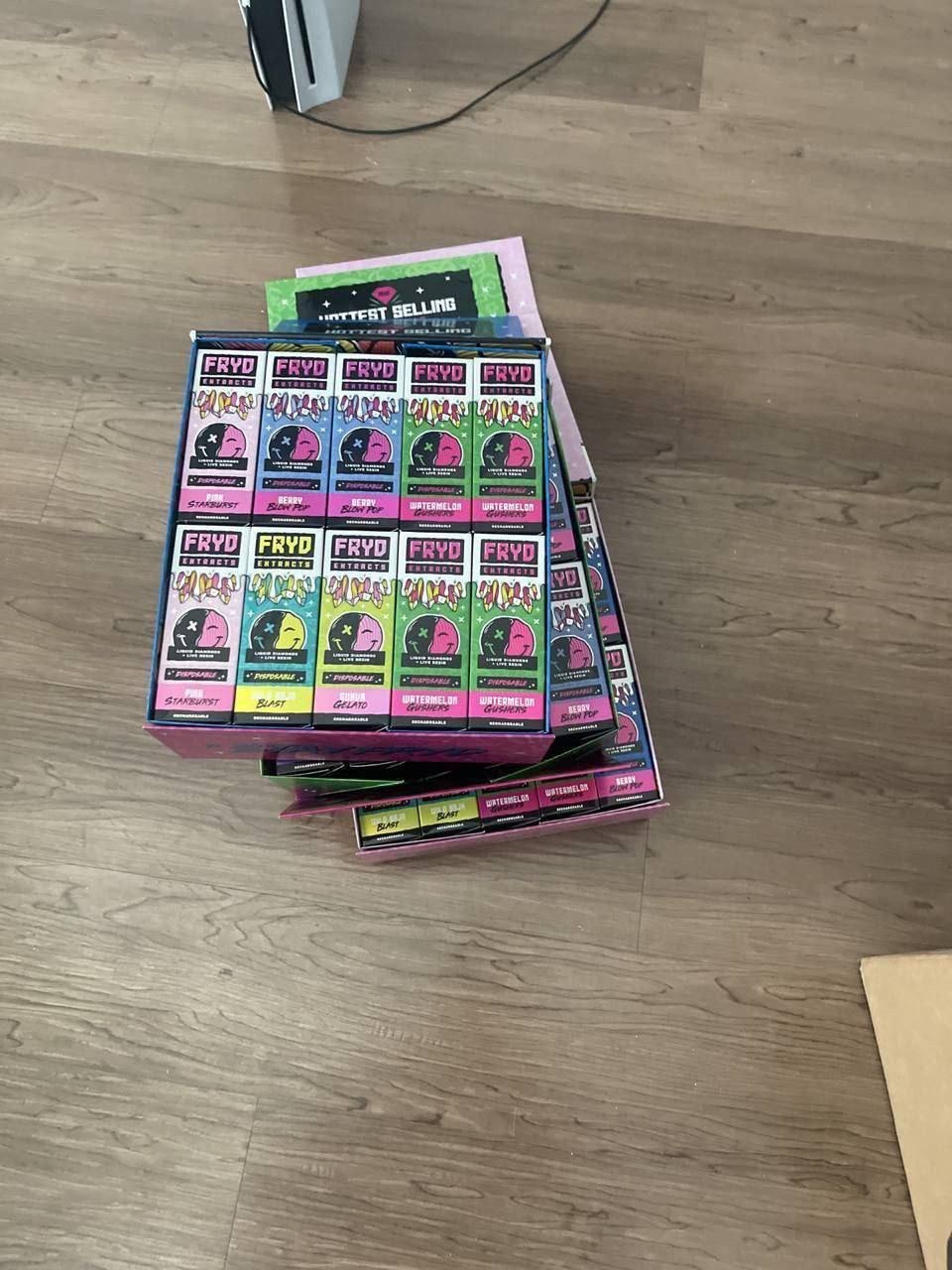 mucho mango strain fryd, mucho mango fryd cart