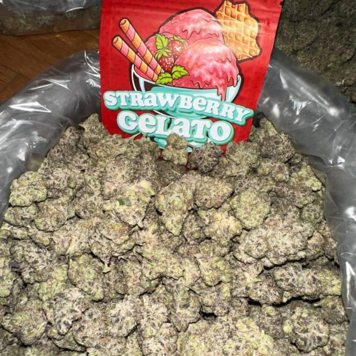 StrawBerry Gelato Strain
